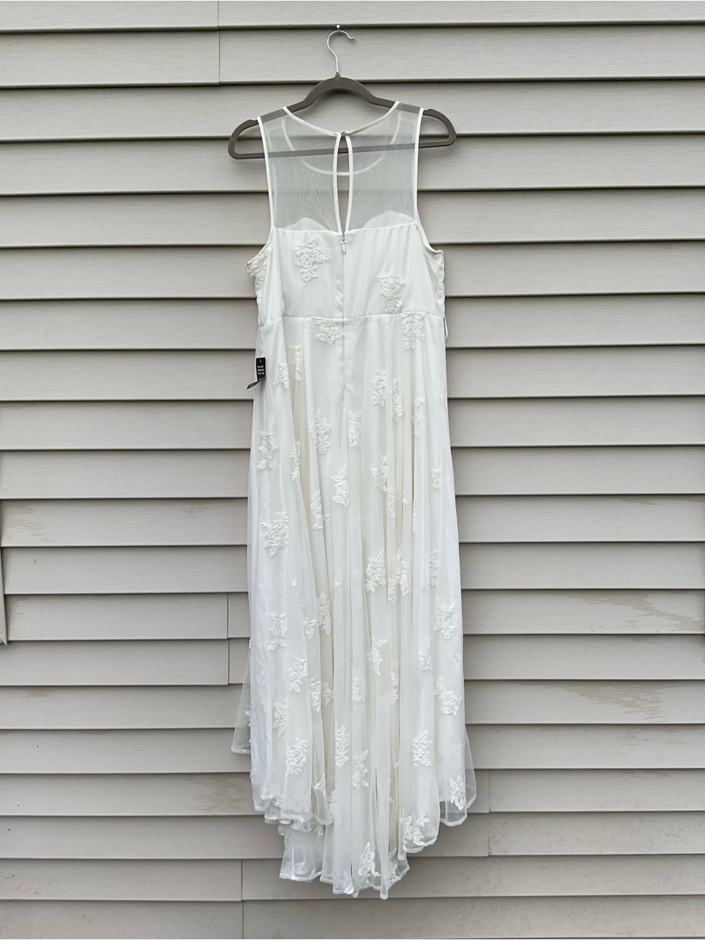 Torrid Embroidered Asymmetrical Floral Appliqué Hi-Low Maxi Dress Size 14 NWT - Picture 2 of 8